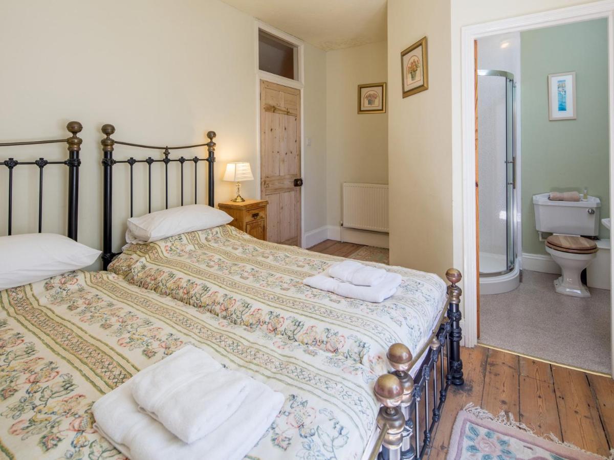 6 Bed Property In Truro Tretm 拉多克 外观 照片